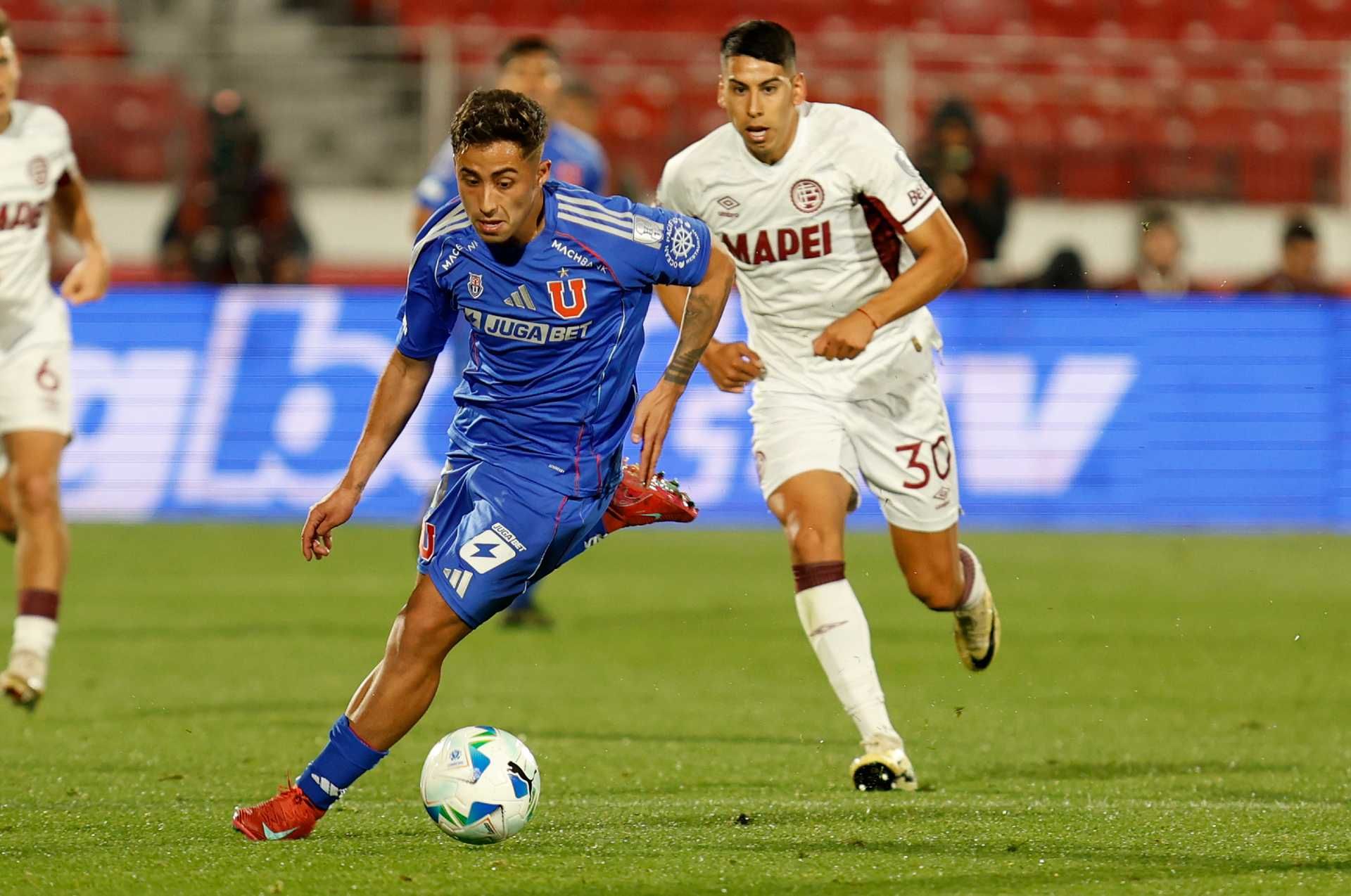 Universidad de Chile & Lanús Draw 2-2